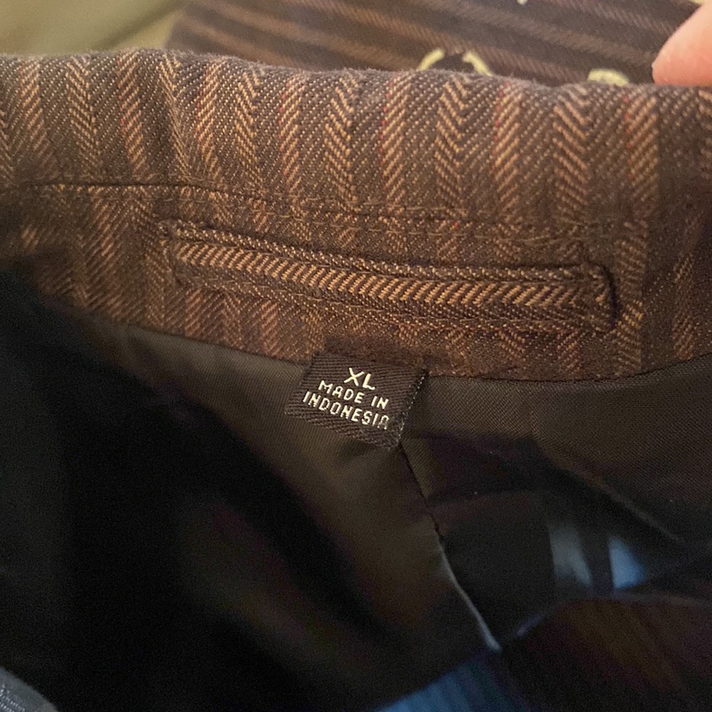 Black Rivet Jacket - Picture 7 of 11